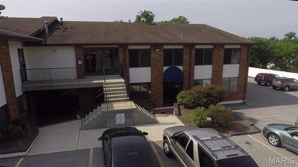 5661 Telegraph RD #3B, St Louis, MO 63129