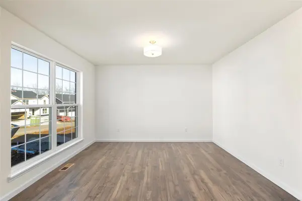 220 Windmill View DR, O'fallon, MO 63385