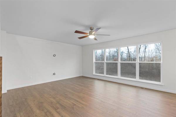 220 Windmill View DR, O'fallon, MO 63385