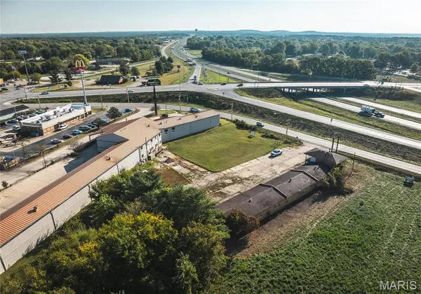 118 North Outer RD, St James, MO 65559