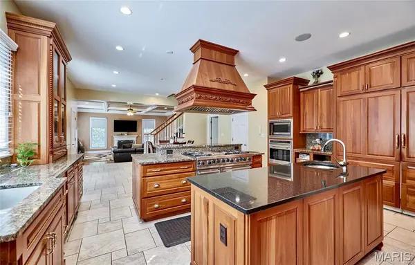9780 Old Warson RD, St Louis, MO 63124