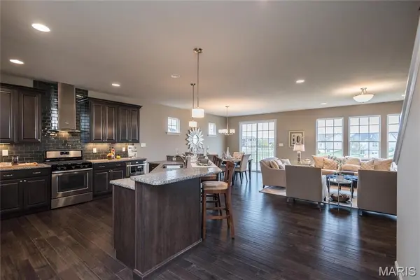 1 TBB Parker @ Ryehill Manor, St Peters, MO 63376