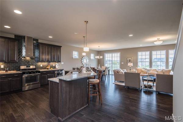 1 TBB Parker @ Ryehill Manor, St Peters, MO 63376