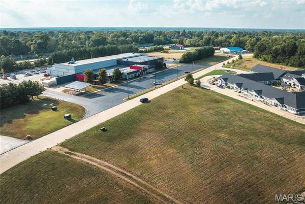 300 Mechanical DR, East Alton, IL 62024