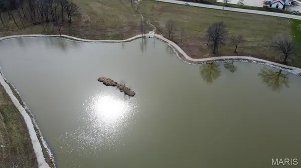 9 Serenity Lake Court, Foristell, MO 63348