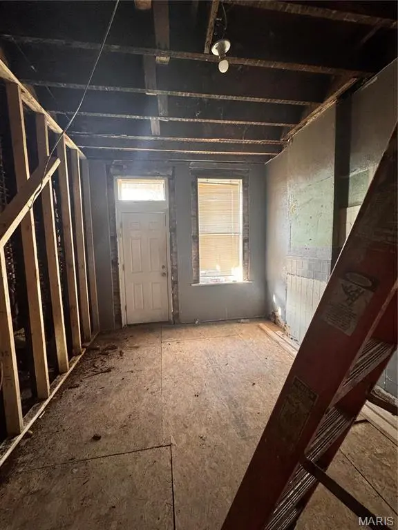 3936 Lexington AVE, St Louis, MO 63107