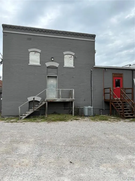 201 E High ST, Potosi, MO 63664