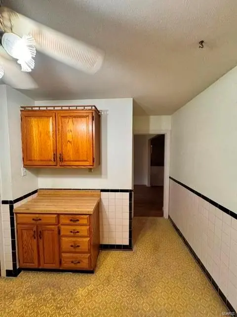 9271 Dell CT, Bellefontaine Nghbrs, MO 63137