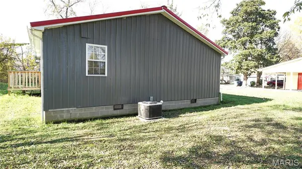 1014 S Klinkhardt St, Hayti, MO 63851