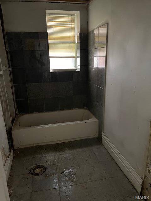 4153 E Lexington AVE, St Louis, MO 63115