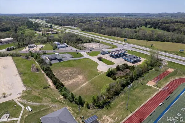 2 Cedric Station, Cedar Hill, MO 63016