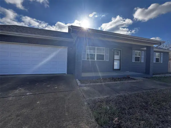 19550 Lilly LN, Waynesville, MO 65583