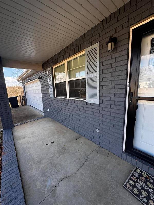19550 Lilly LN, Waynesville, MO 65583