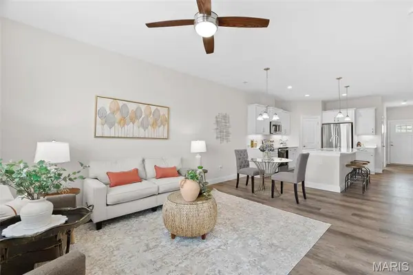 889 Walter WAY, Washington, MO 63090