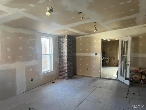 208 W Main ST, Park Hills, MO 63601
