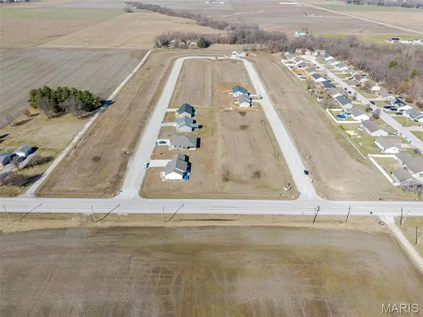 4924 Fitz James Crossing [LOT 20], Highland, IL 62249