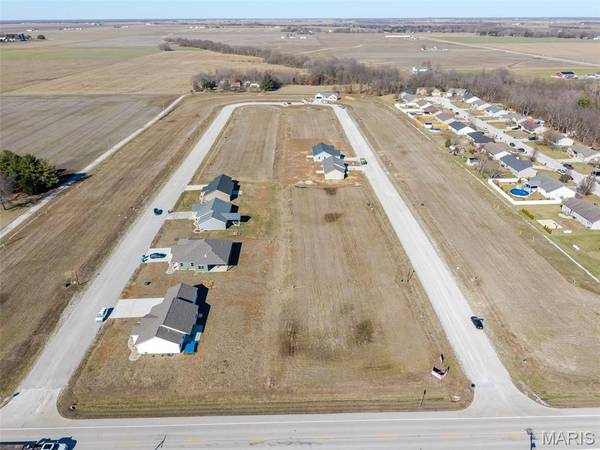 4915 Fitz James Crossing [LOT 39], Highland, IL 62249
