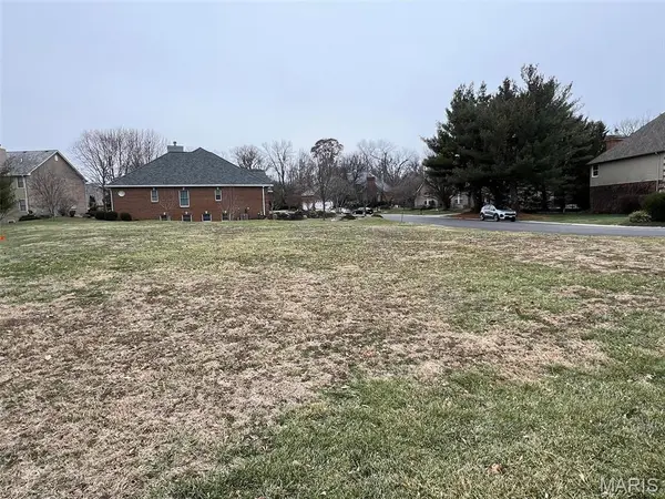 77 Kingsley WAY, Glen Carbon, IL 62034
