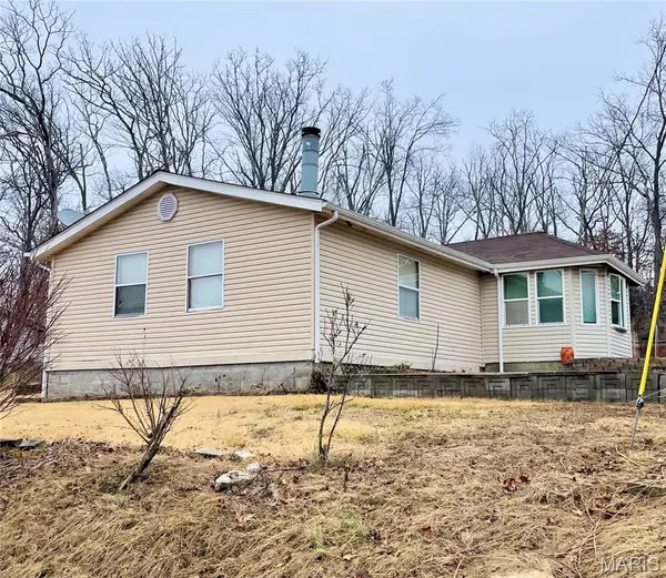 1203 E Lake DR, Perryville, MO 63775
