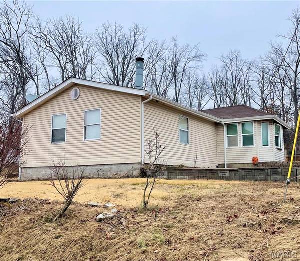 1203 E Lake DR, Perryville, MO 63775