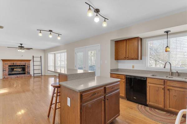 3609 Summer Brook CT, Oakville, MO 63129