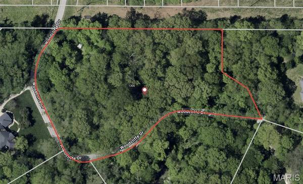 1300 Woodcliffe DR, Alton, IL 62002