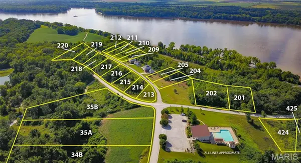 214 Quarry RD, Golden Eagle, IL 62036