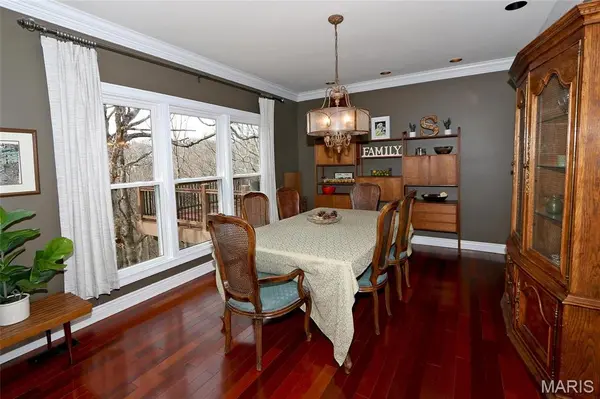 589 Wetherby Terrace DR, Ballwin, MO 63021