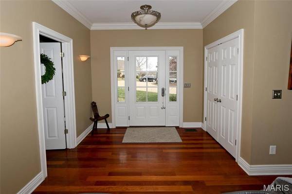 589 Wetherby Terrace DR, Ballwin, MO 63021