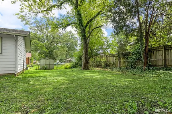1455 Burnside CT, Florissant, MO 63031