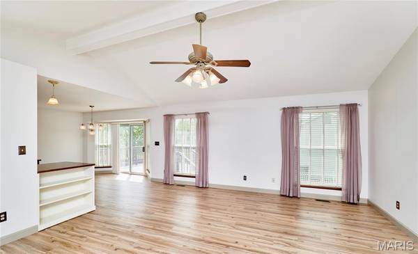 331 Forest Grove CT, St Peters, MO 63304