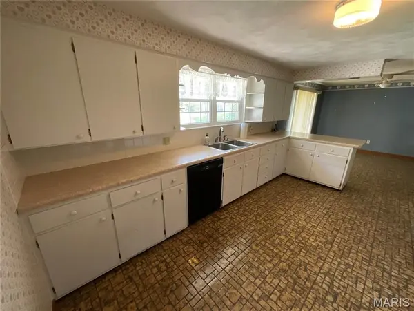 3103 Bloomfield RD, Cape Girardeau, MO 63703