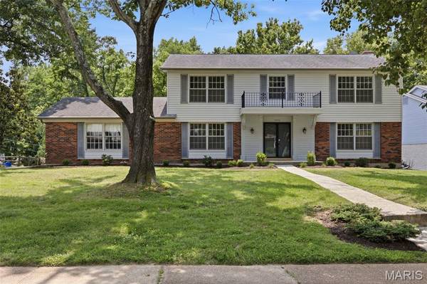 14336 Bramblewood CT, Chesterfield, MO 63017