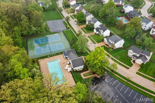 16042 Nantucket Island DR, Wildwood, MO 63040