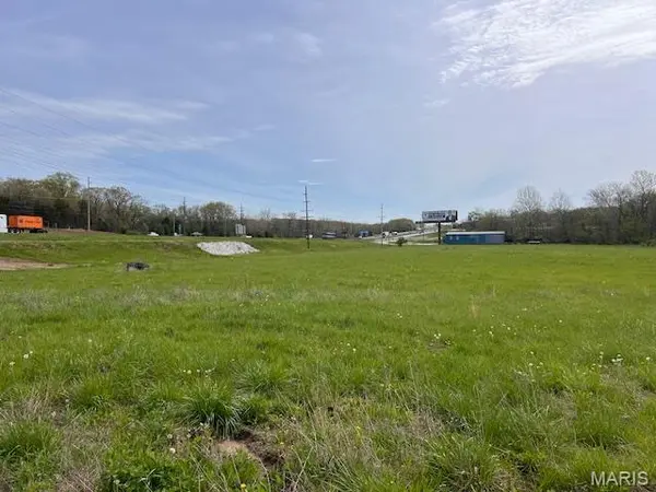 0 W Veterans Memorial Pkwy, Warrenton, MO 63383
