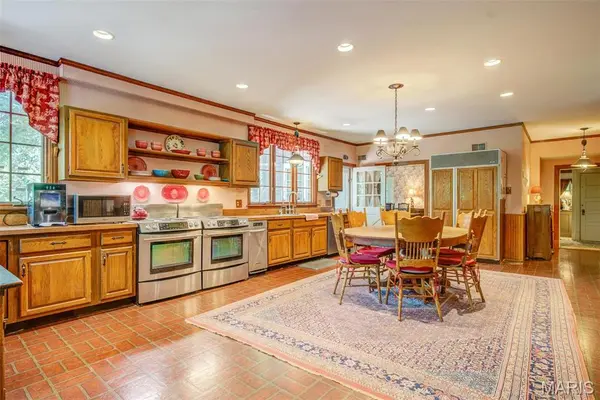 1577 Kehrs Mill RD, Chesterfield, MO 63005