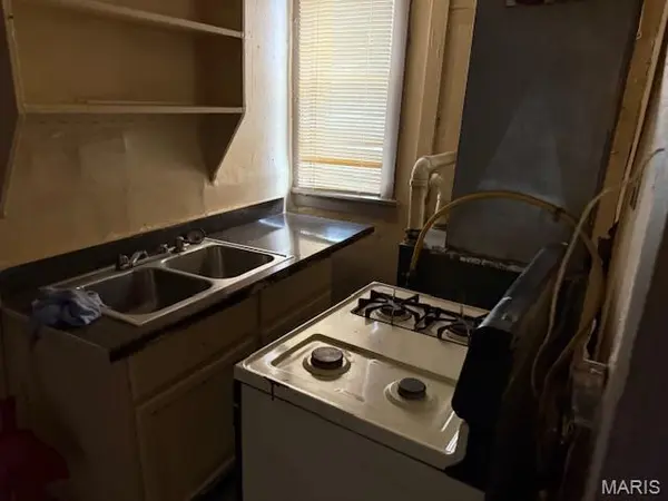 3936 Cook AVE, St Louis, MO 63113