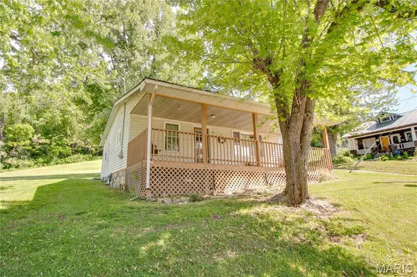 539 Hill ST, Hamburg, IL 62045