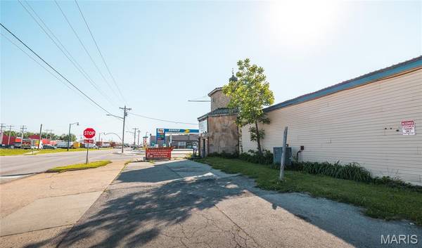 600 W Commercial ST, Lebanon, MO 65536