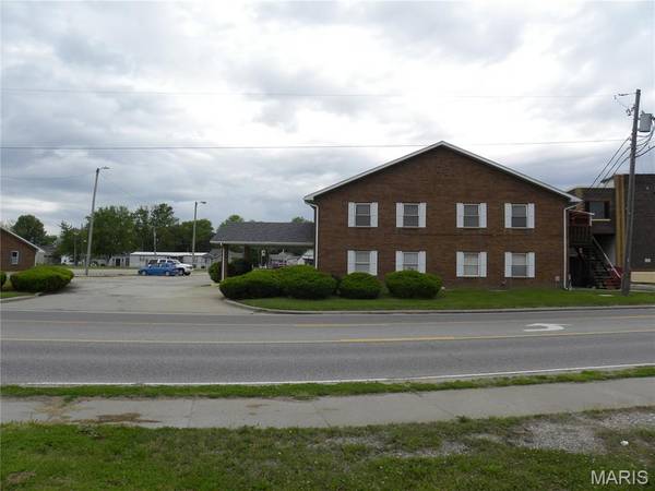 730 S State ST, Jerseyville, IL 62052