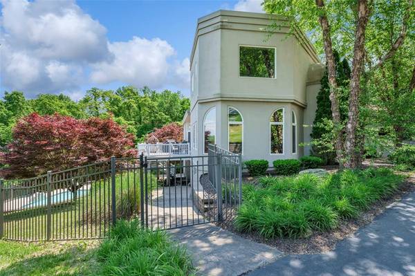 169 Fick Farm RD, Chesterfield, MO 63005