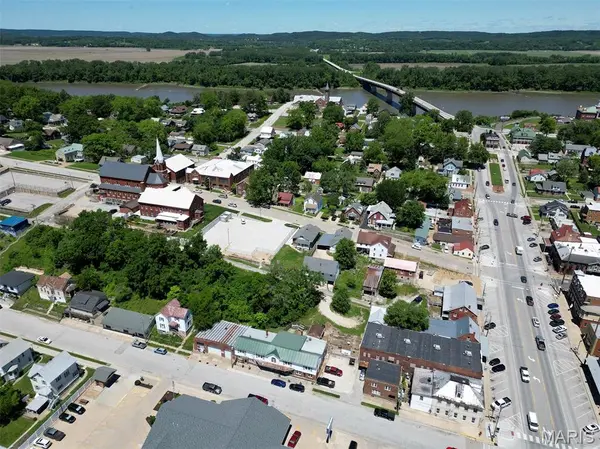 113 W 5th ST, Hermann, MO 65041