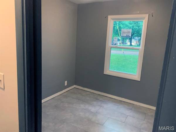 408 4th ST, Doniphan, MO 63935