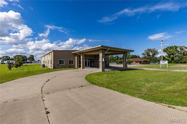 319 Clay Morgan Dr, East Prairie, MO 63845