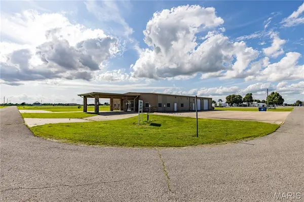 319 Clay Morgan Dr, East Prairie, MO 63845