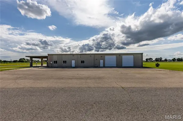 319 Clay Morgan Dr, East Prairie, MO 63845