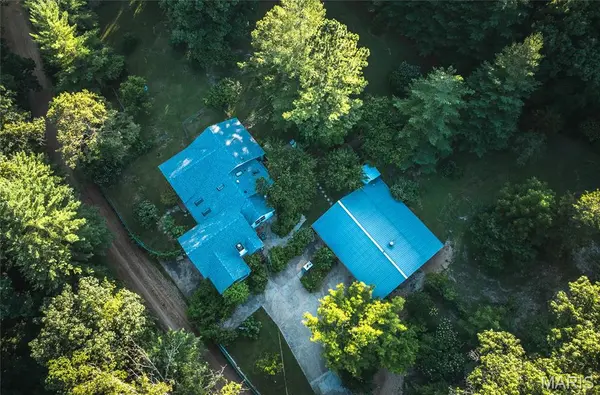 20 Berryman Cutoff RD, Steelville, MO 65565