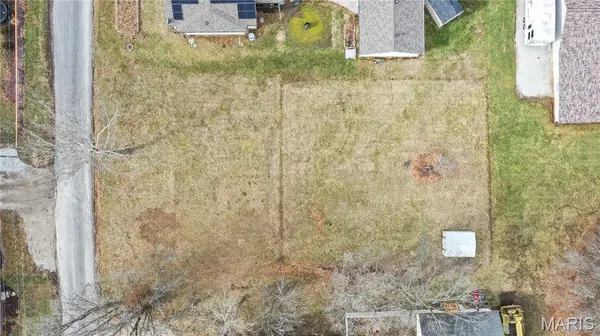 420 Ash ST, Carlinville, IL 62626
