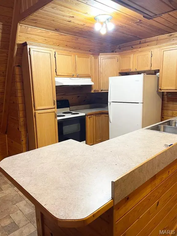 31955 US Highway 60, Ellsinore, MO 63937