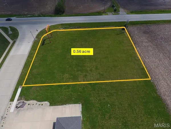 91 Weatherholt DR, New Baden, IL 62265